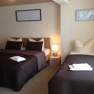 Dreibettzimmer